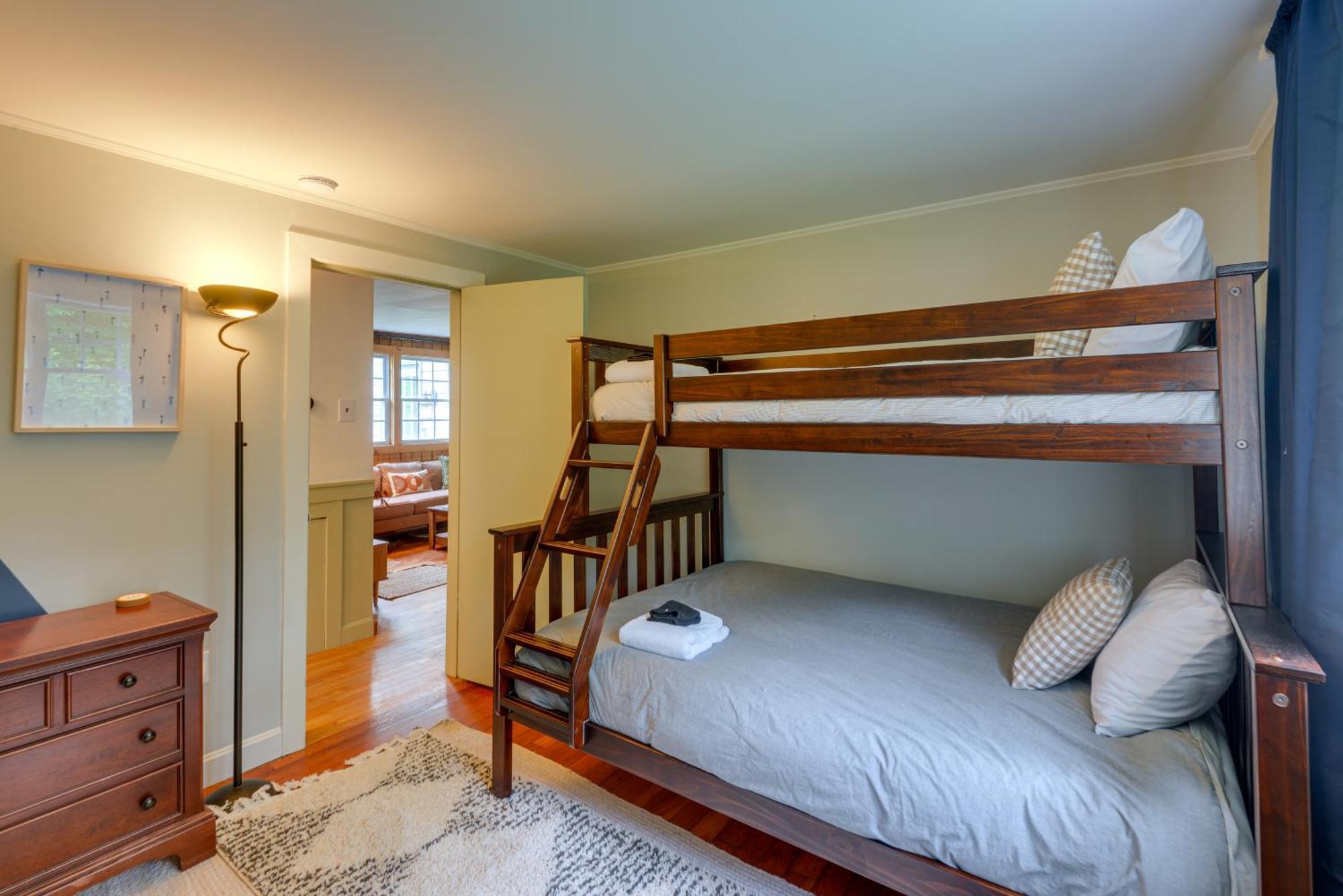 Birch House: Cozy Cabin 5 Min From Okemo 拉德洛 外观 照片